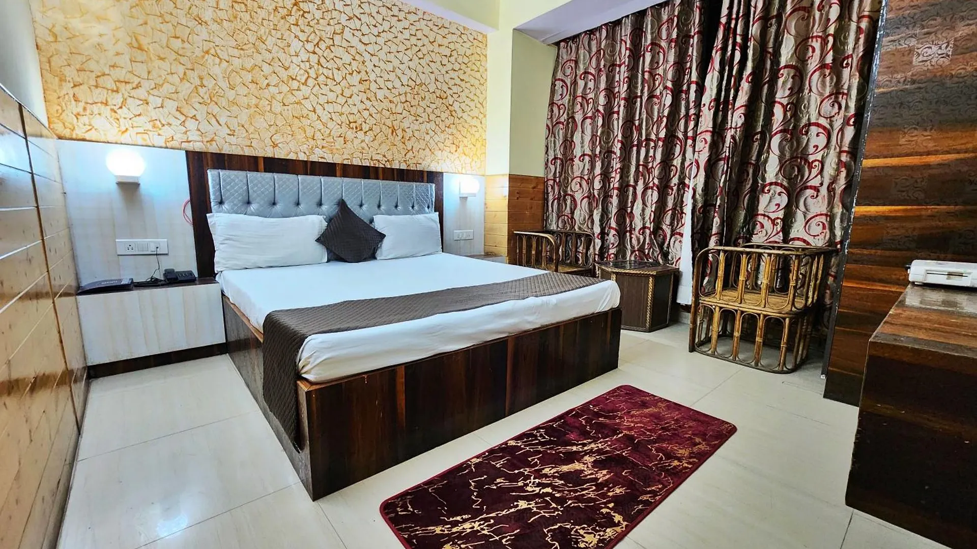 Hotel Taj Palace Near Mall Road Shimla